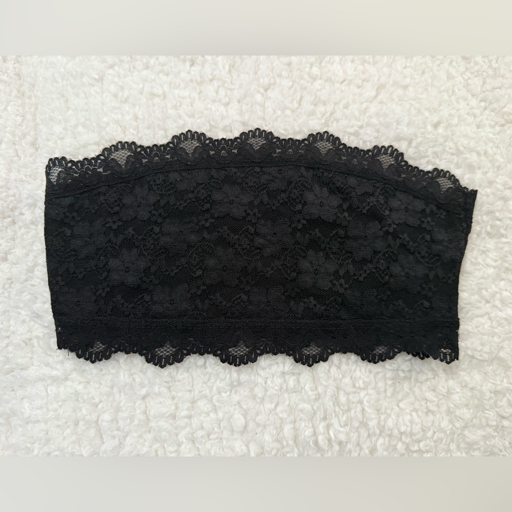 LAST CHANCE Urban Outfitters Black Lace Bandeau
